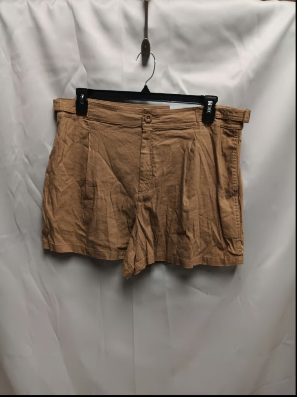Women's Tan Shorts INC Size 16 NWT ORG $59
